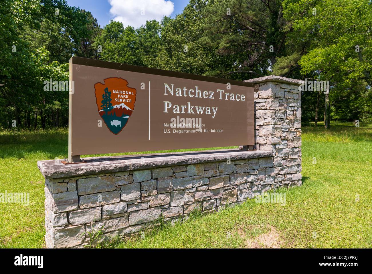 Ridgeland, MS May 2022 Natchez Trace Parkway sign Stock Photo Alamy
