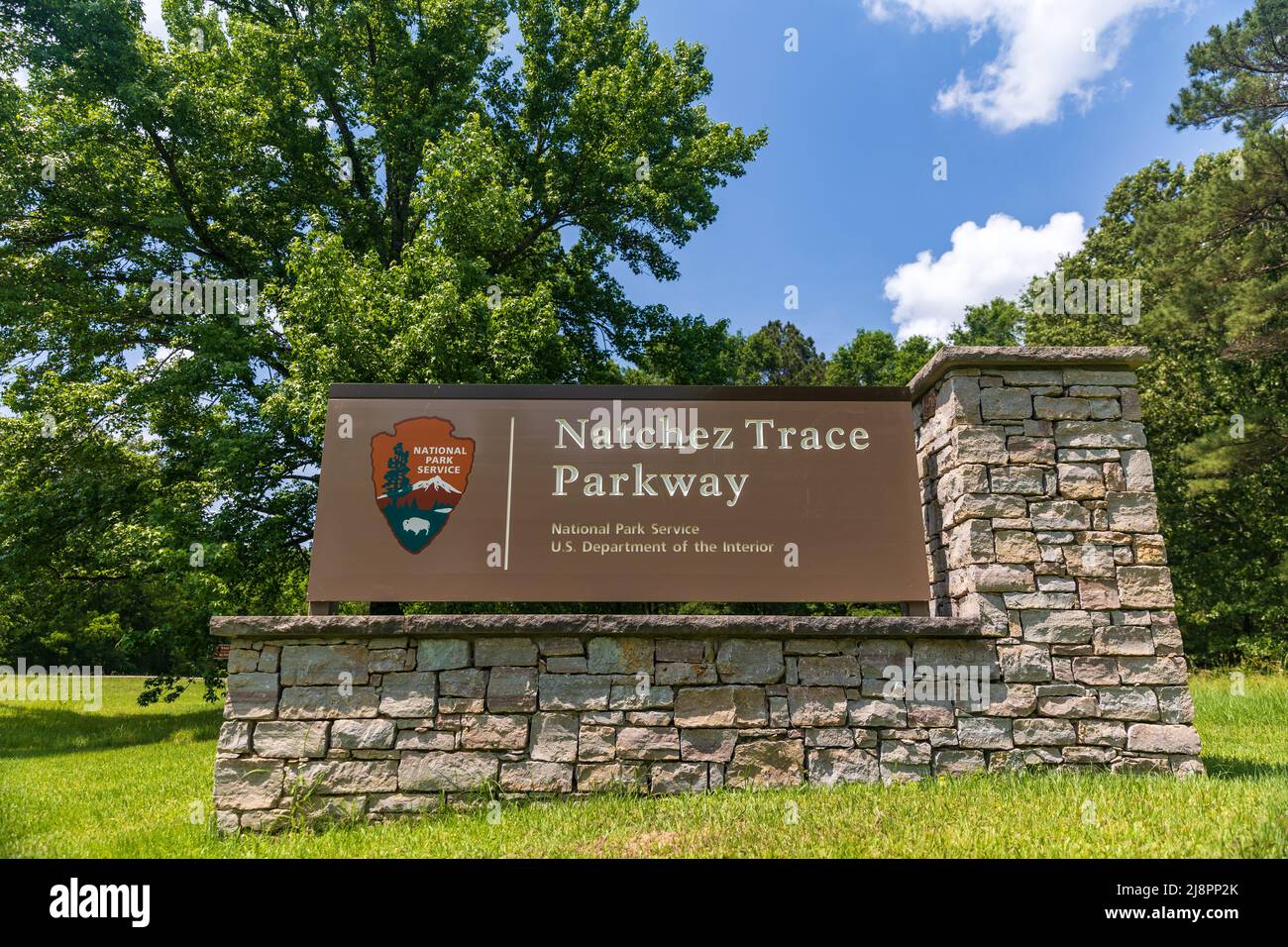Ridgeland, MS May 2022 Natchez Trace Parkway sign Stock Photo Alamy