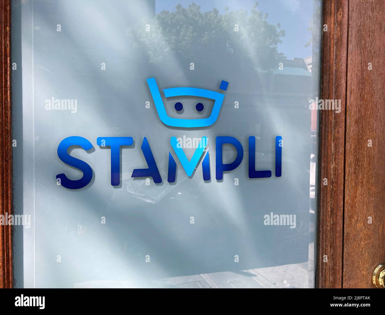 Stampli sign and logo near Silicon Valley headquarters of accounting software company - Mountain View, California, USA - 2022 Stock Photo