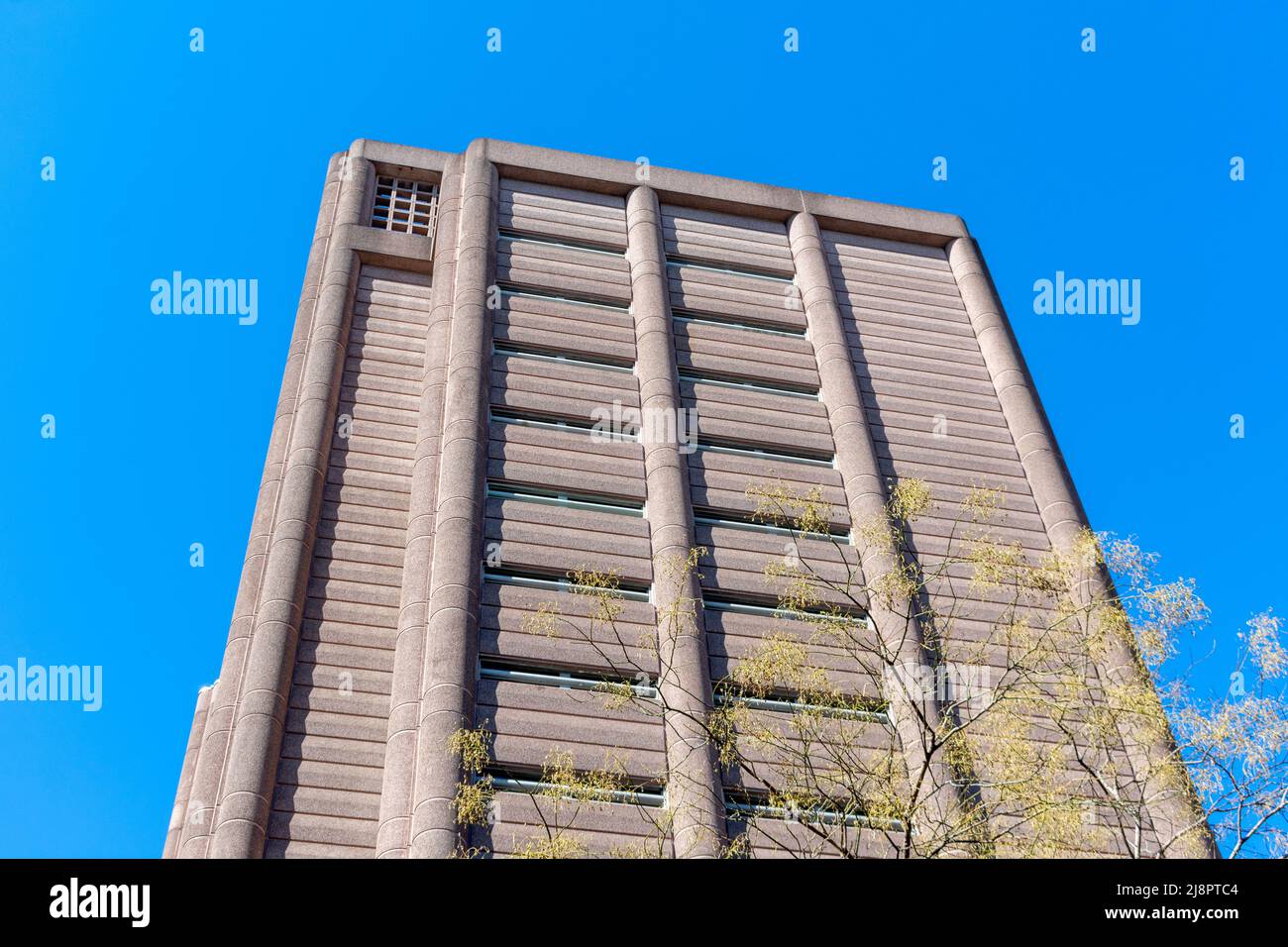 The Tombs, Manhattan Detention Complex building exterior view - New York, USA - 2022 Stock Photo