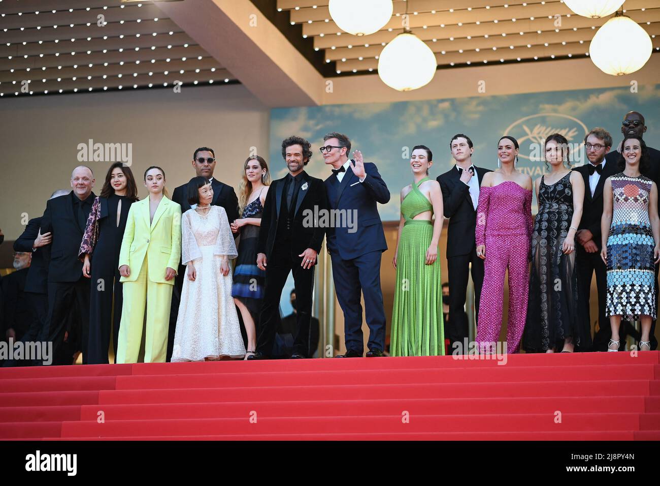 Finnegan Oldfield, Bérénice Bejo, Michel Hazanavicius, Romain Duris and