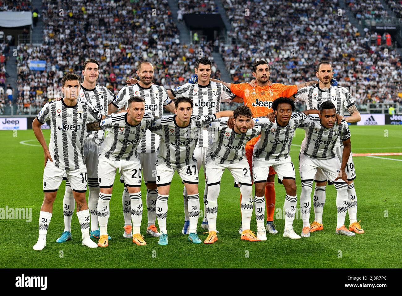 Turin, Italy. 16th May, 2022. Team of Juventus FC poses during the Serie A  2021/22 football match between Juventus FC and SS Lazio at the Allianz  Stadium. (Photo by Fabrizio Carabelli/SOPA Images/Sipa