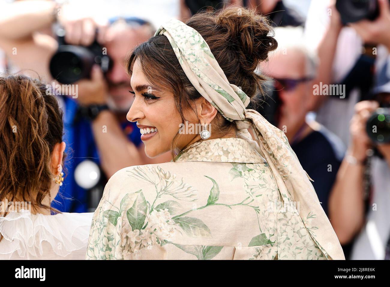 Cannes, France. 17th May, 2022. CANNES - MAY 17: Deepika Padukone on the ' JURY ' Photocall during the 75th Cannes Film Festival on May 17, 2022 at Palais des Festivals in Cannes, France. (Photo by Lyvans Boolaky/ÙPtertainment/Sipa USA) Credit: Sipa USA/Alamy Live News Stock Photo