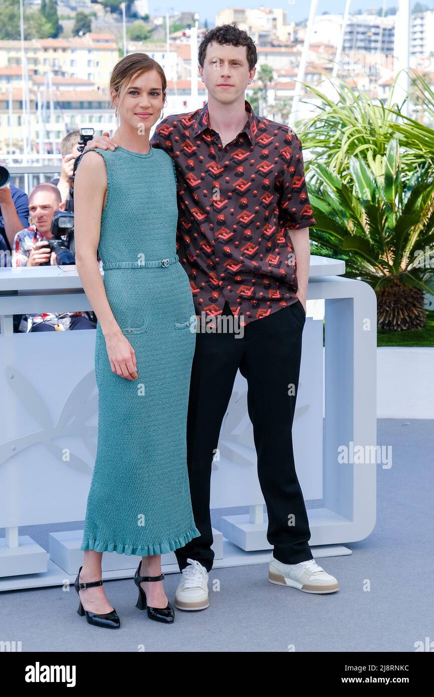 Cannes, France. 18th May, 2022. Cannes, France, Wednesday, May. 18, 2022 - Matilda Lutz and Finnegan Oldfield is seen at the Final Cut photocall during the 75th Cannes Film Festival at Palais des Festivals et des Congrès de Cannes . Picture by Credit: Julie Edwards/Alamy Live News Stock Photo