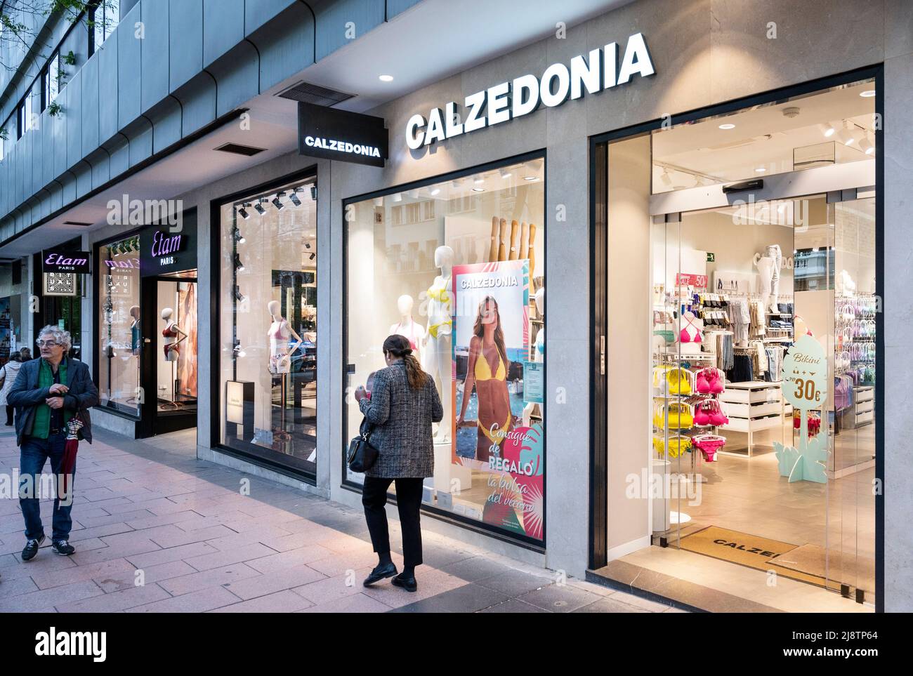 Madrid, Spain. 3rd May, 2022. Pedestrians walk past the Italian fashion  brand Calzedonia store in Spain. (Credit Image: © Xavi Lopez/SOPA Images  via ZUMA Press Wire Stock Photo - Alamy