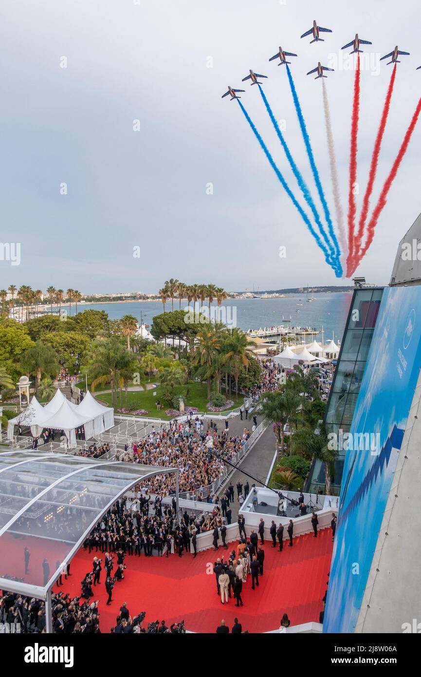 The Patrouille de France flying over the Palais des Festivals watched
