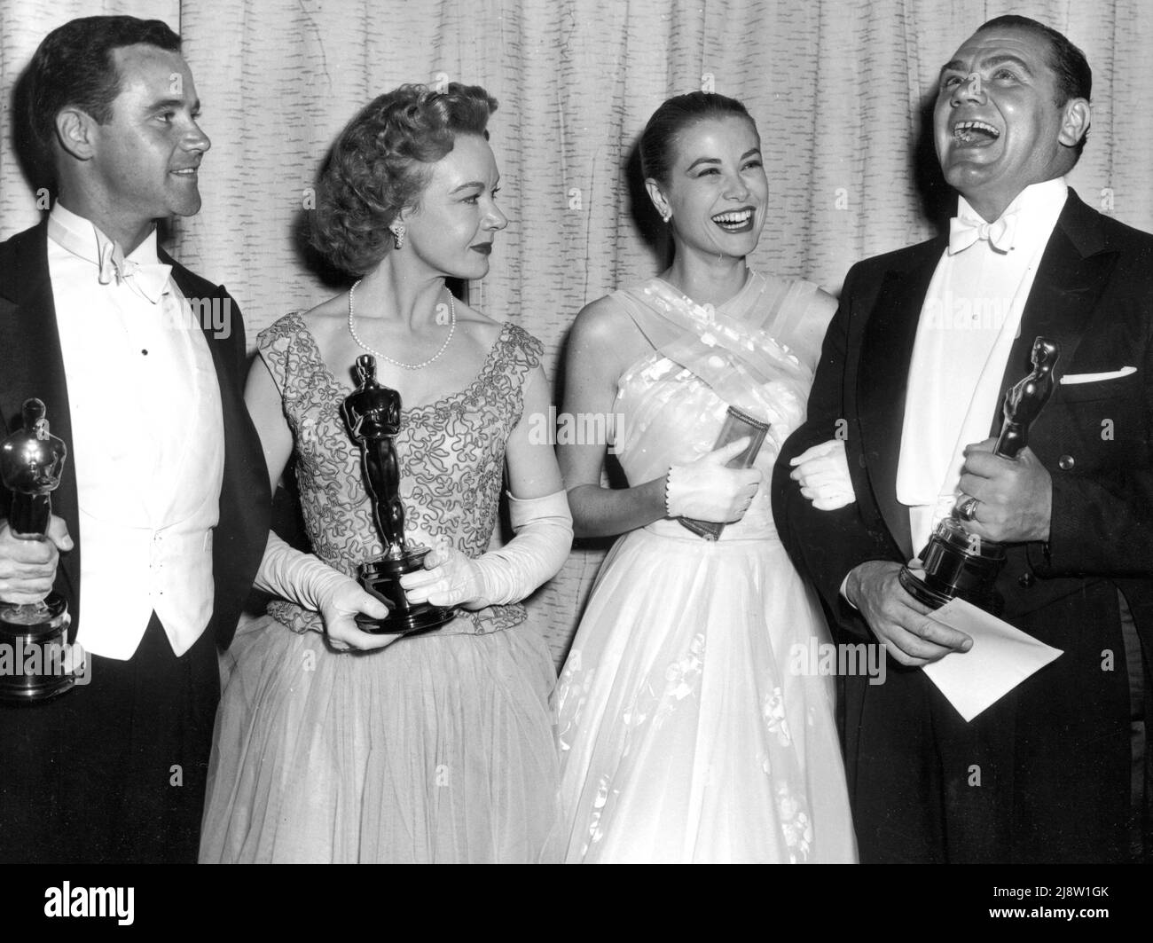 Jack Lemmon, Jo Van Fleet, Grace Kelly, Ernest 28th Academy Awards 1956. File