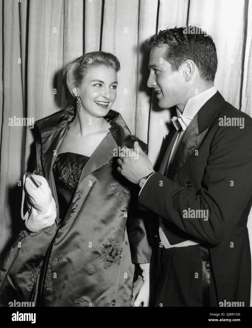 joanne-woodward-academy-awards-hi-res-stock-photography-and-images-alamy
