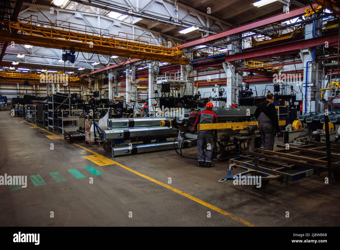Assembling plant hi-res stock photography and images - Alamy