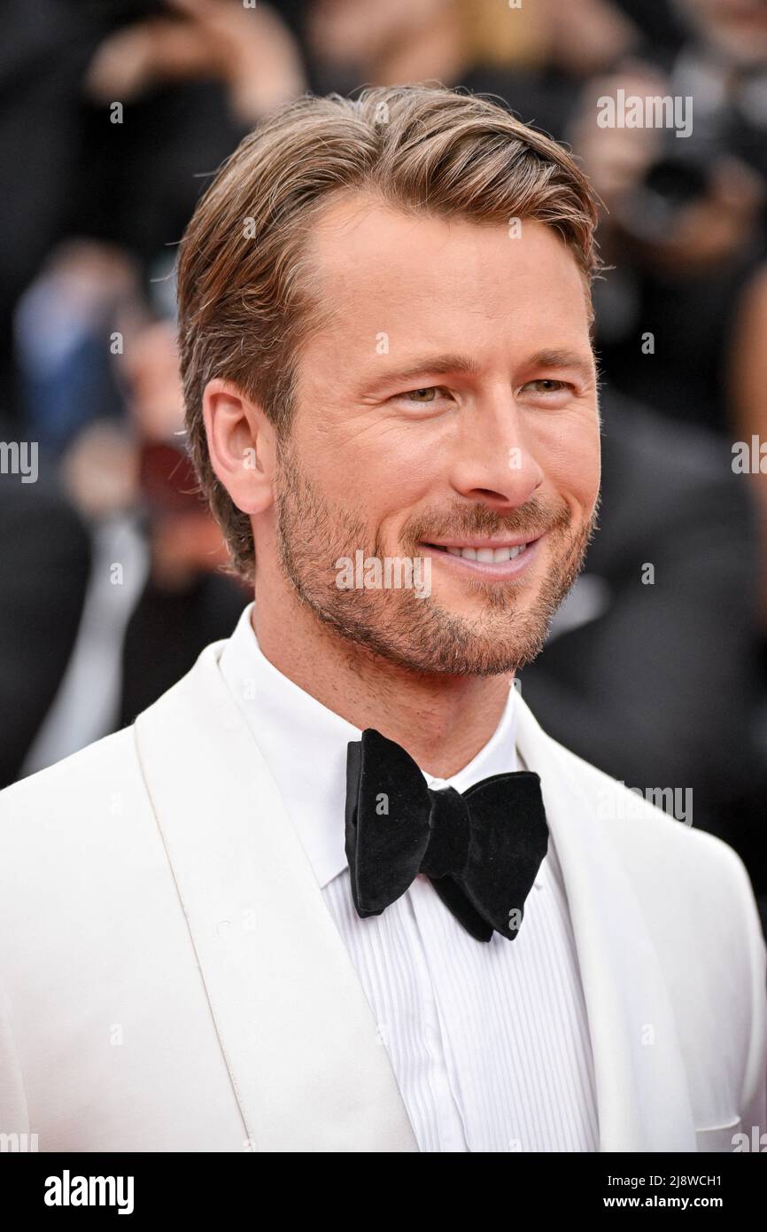 Glen Powell attending the premiere of the movie Top Gun 2 Maverick during  the 75th Cannes Film Festival in Cannes, France on May 18, 2022. Photo by  Julien Reynaud/APS-Medias/ABACAPRESSS.COM Stock Photo -