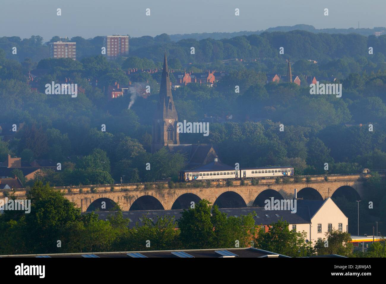 Kirkstall road viaduct hires stock photography and images Alamy