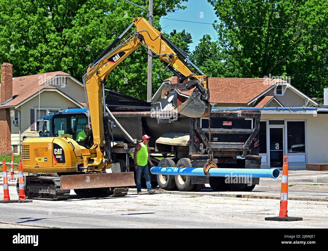 EMPORIA, KANSAS MAY 18, 2022 As part of a weeks long project