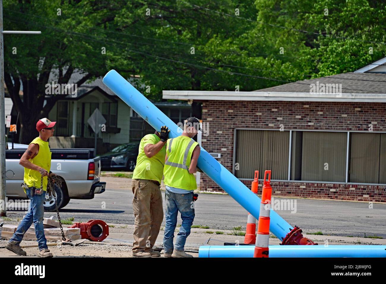 EMPORIA, KANSAS MAY 17, 2022 As part of a weeks long project