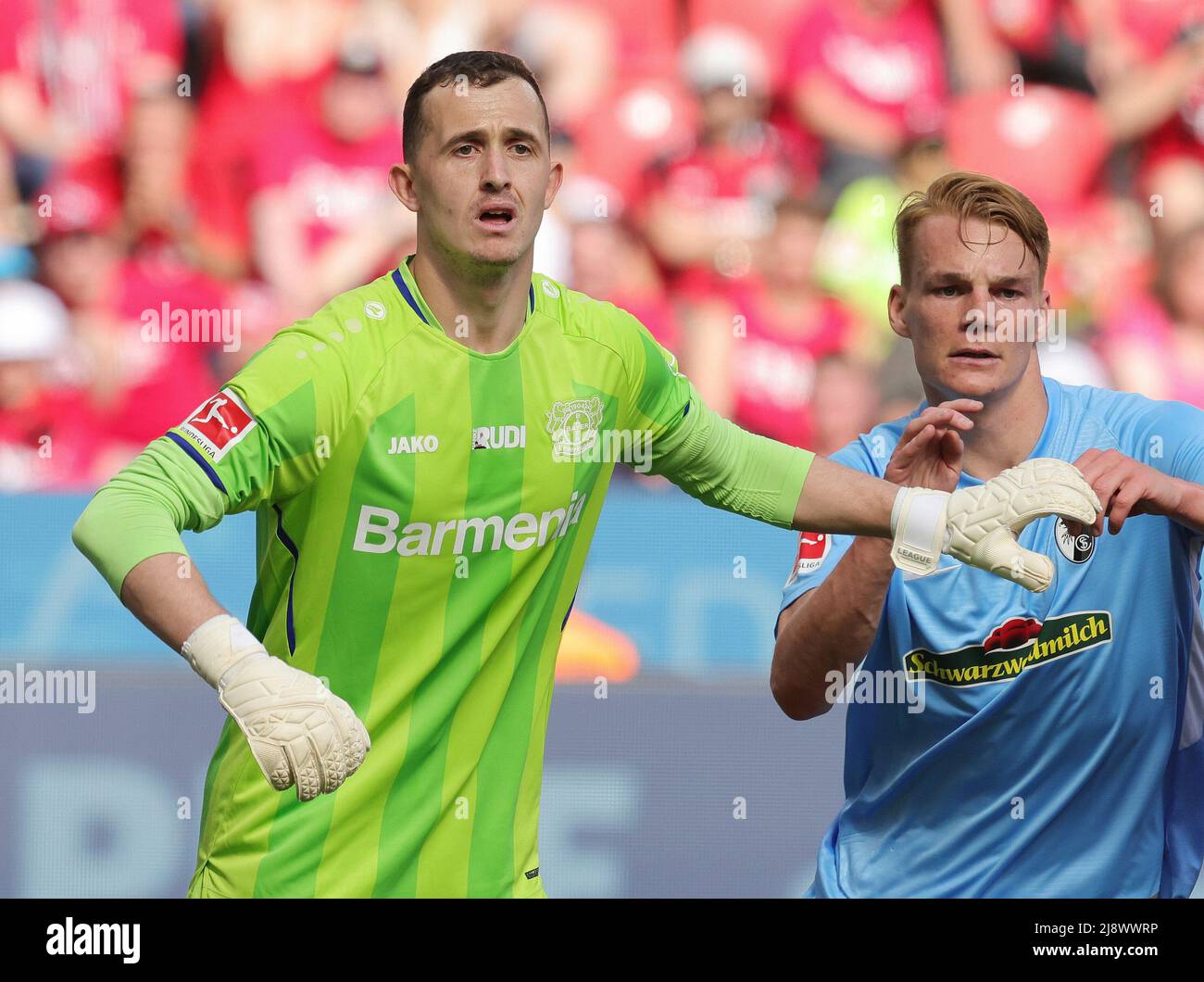 Андрей лунев байер. Лунев вратарь где сейчас играет. Лунёв вратарь байер. Андрей лунев зенит. Лунев вратарь где сейчас играет.