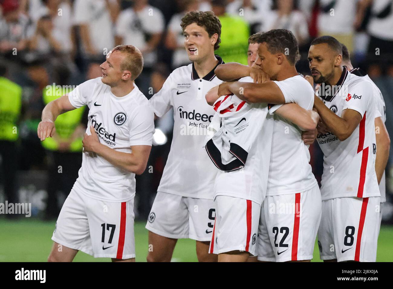 SEVILLE, SPAIN - MAY 18: Sebastian Rode of Eintracht Frankfurt and Sam Lammers of Eintracht Frankfurt celebrate victory during the UEFA Europa League Final match between Eintracht Frankfurt and Rangers FC at Estadio Ramon Sanchez-Pizjuan on May 18, 2022 in Seville, Spain (Photo by Dax Images/Orange Pictures) Stock Photo