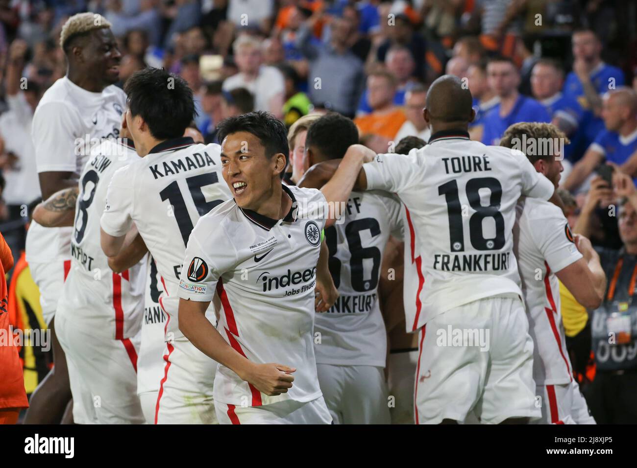 Sevilla, Spain. 17th May, 2022. Makoto Hasebe of Eintracht Frankfurt celebrates with team mates after Rafael Borre scored the winning penalty in the shoot out in the UEFA Europa League match at Ramon Sanchez-Pizjuan Stadium, Sevilla. Picture credit should read: Jonathan Moscrop/Sportimage Credit: Sportimage/Alamy Live News Stock Photo
