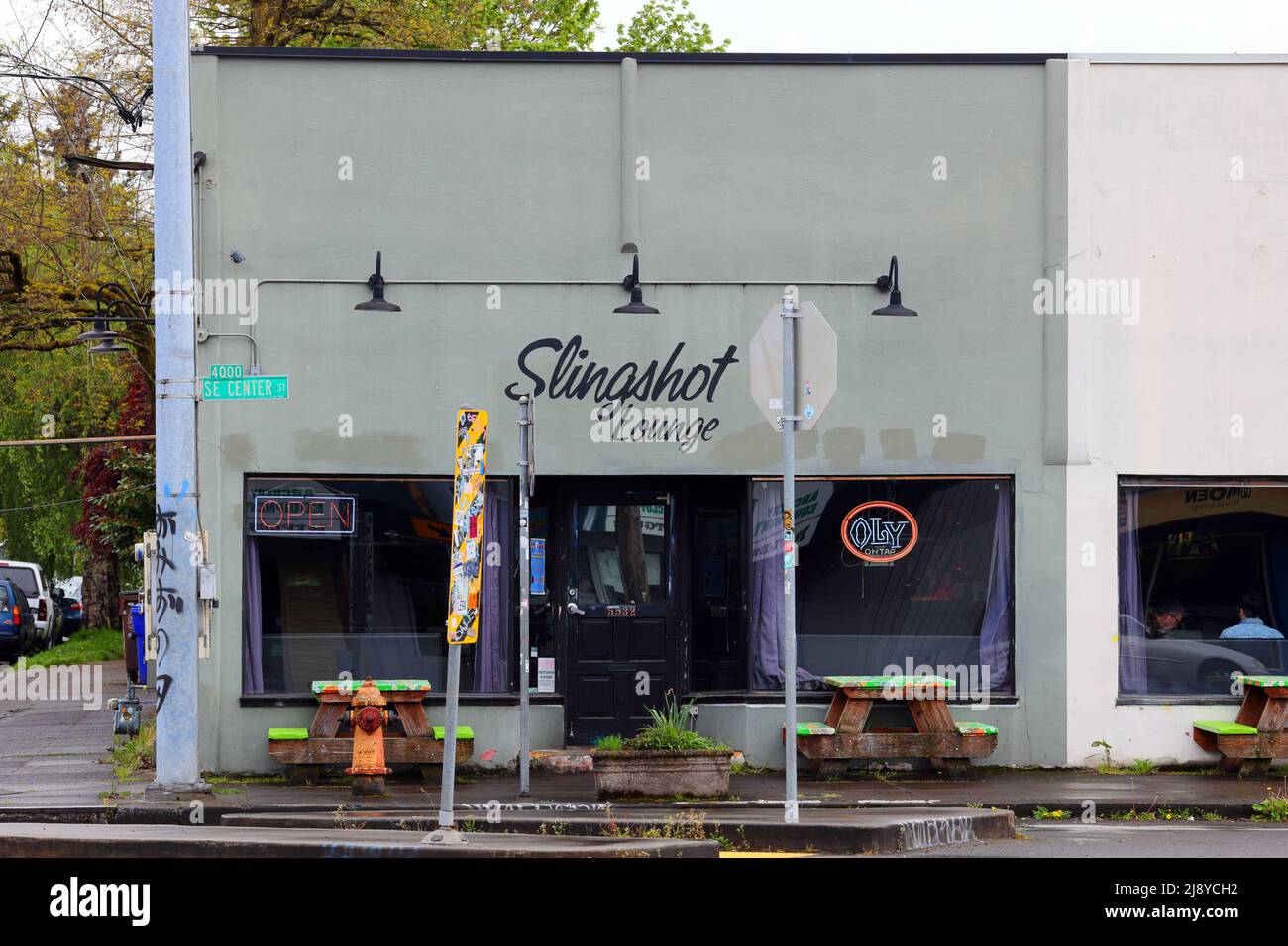 Slingshot Lounge, 5532 SE Center St, Portland storefront photo of a bar, Oregon Stock Photo