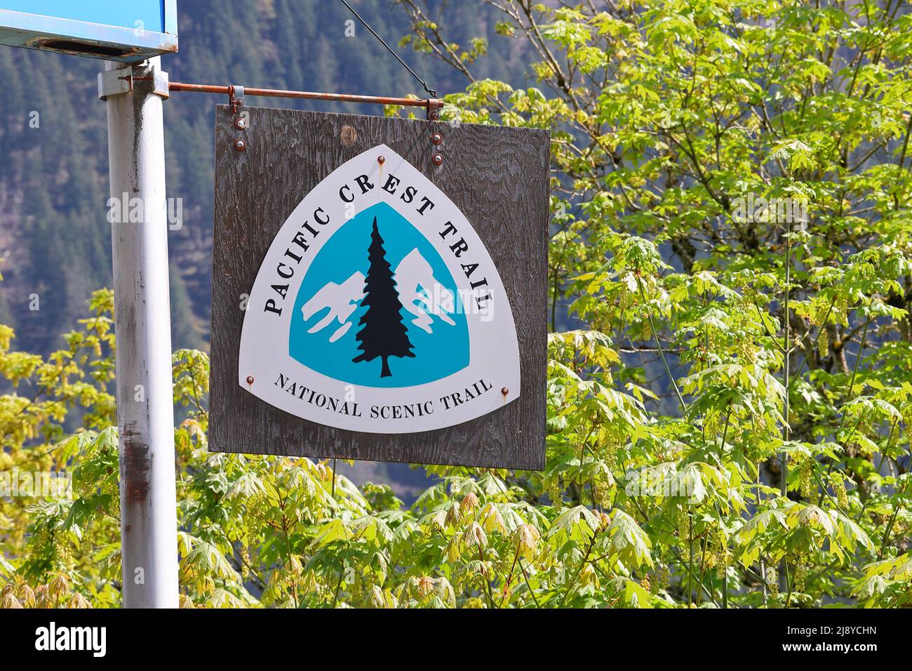 Signage for the Pacific Crest Trail National Scenic Trail hiking trail at the Bridge of the Gods over the Columbia River between Washington and Oregon Stock Photo