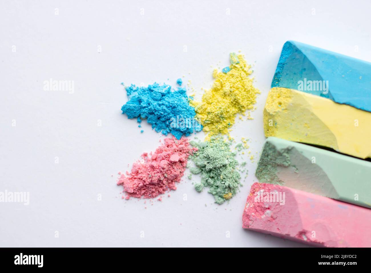 White chalk hi-res stock photography and images - Alamy