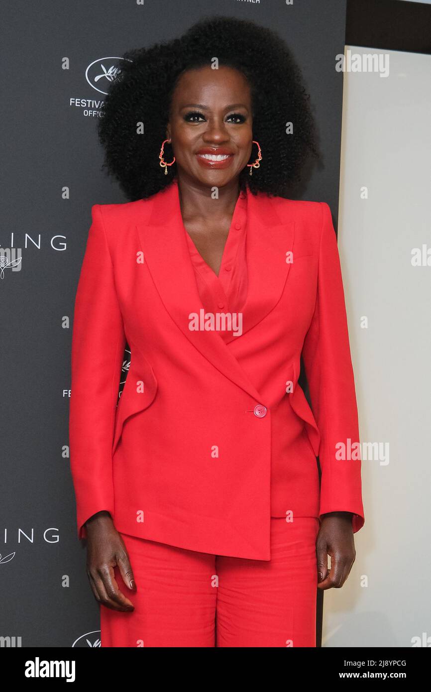 Cannes, France. 19th May, 2022. Cannes, France, Thursday, May. 19, 2022 - Viola Davis at the Kering Women in Motion Talk with Viola Davis during the 75th Cannes Film Festival at Kering suite on the 7th floor of the Majestic Hotel . Picture by Credit: Julie Edwards/Alamy Live News Stock Photo