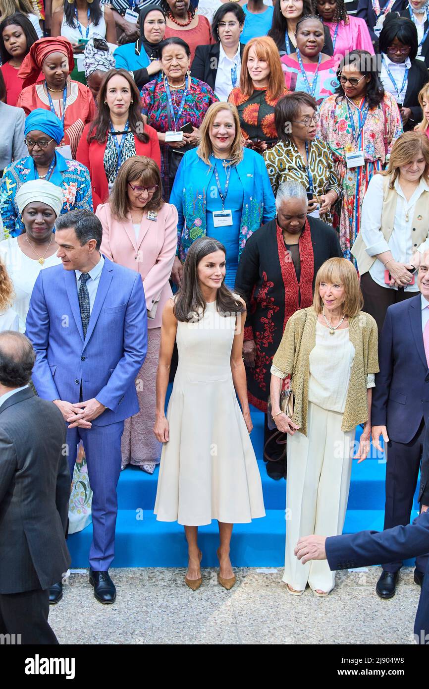 Madrid. Spain. 20220519,  Queen Letizia of Spain, Pedro Sanchez, Prime Minister, Maria Teresa Fernandez de la Vega attends  the International Conference ‘Women's Bridges. Proposals from the South for global change’ at UNED Humanities Building on May 19, 2022 in Madrid, Spain Credit: MPG/Alamy Live News Stock Photo
