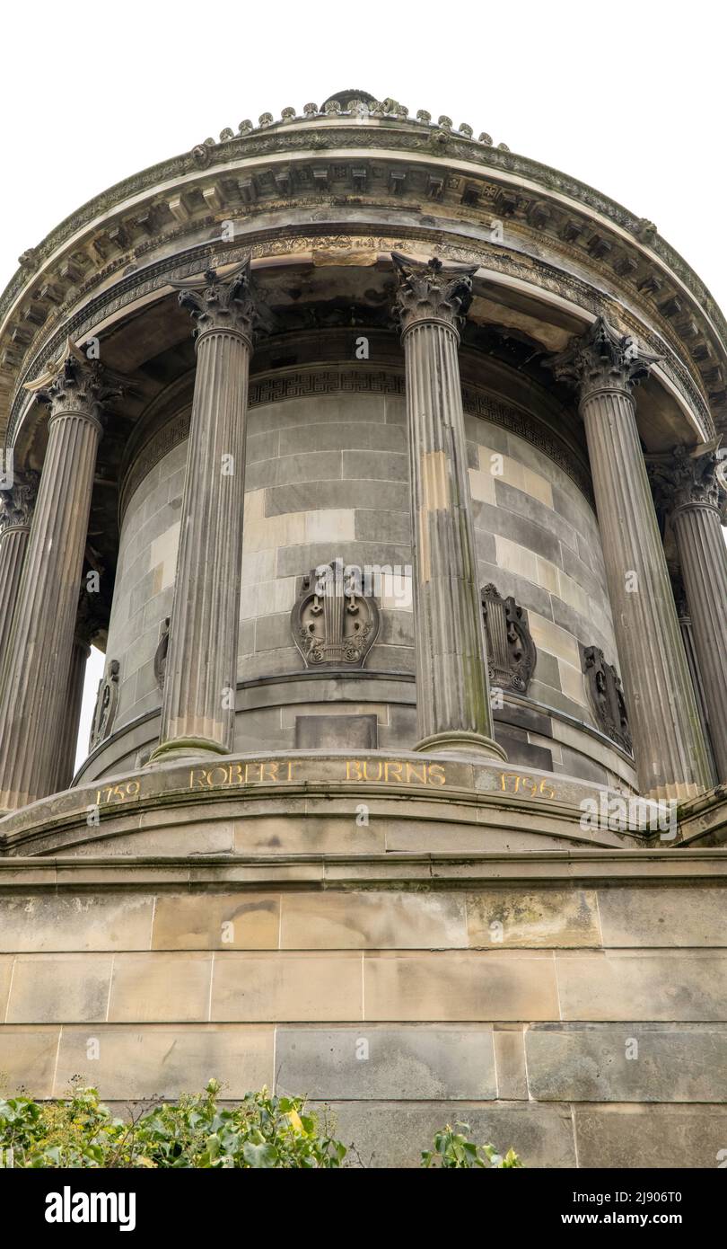 the burns monument at calton hill edinburgh scotland Stock Photo Alamy