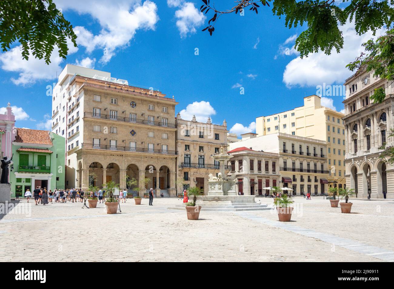 Plaza de San Francisco de Asís, Old Havana, Havana, La Habana, Republic of Cuba Stock Photo