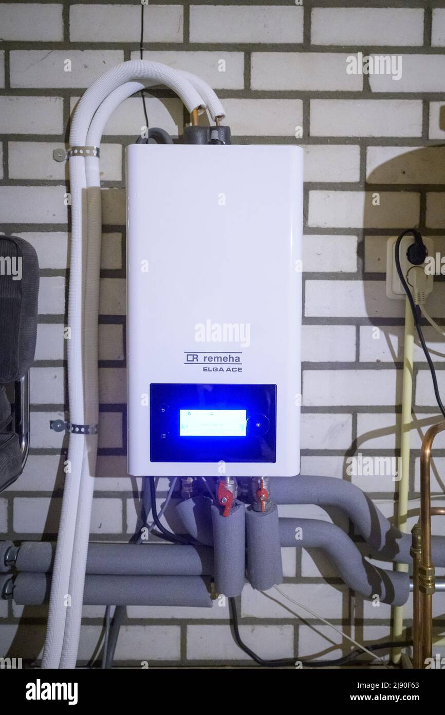 2022-05-19 14:29:56 DRACHTEN - A combination of a central heating system  with a heat pump. From 2026, homeowners will be obliged to have a hybrid  heat pump installed or a sustainable alternative,