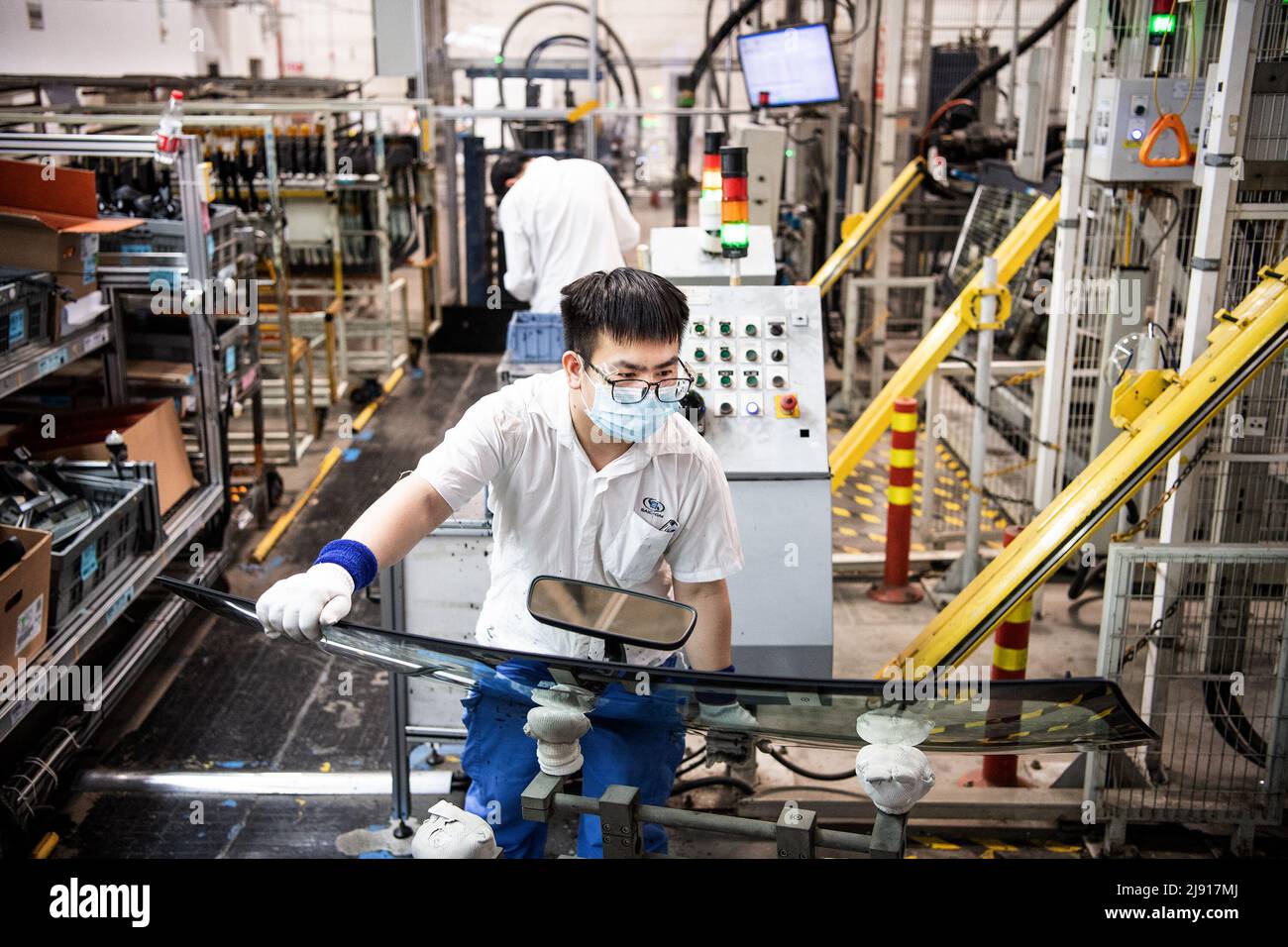 Saic general motors co hires stock photography and images Alamy