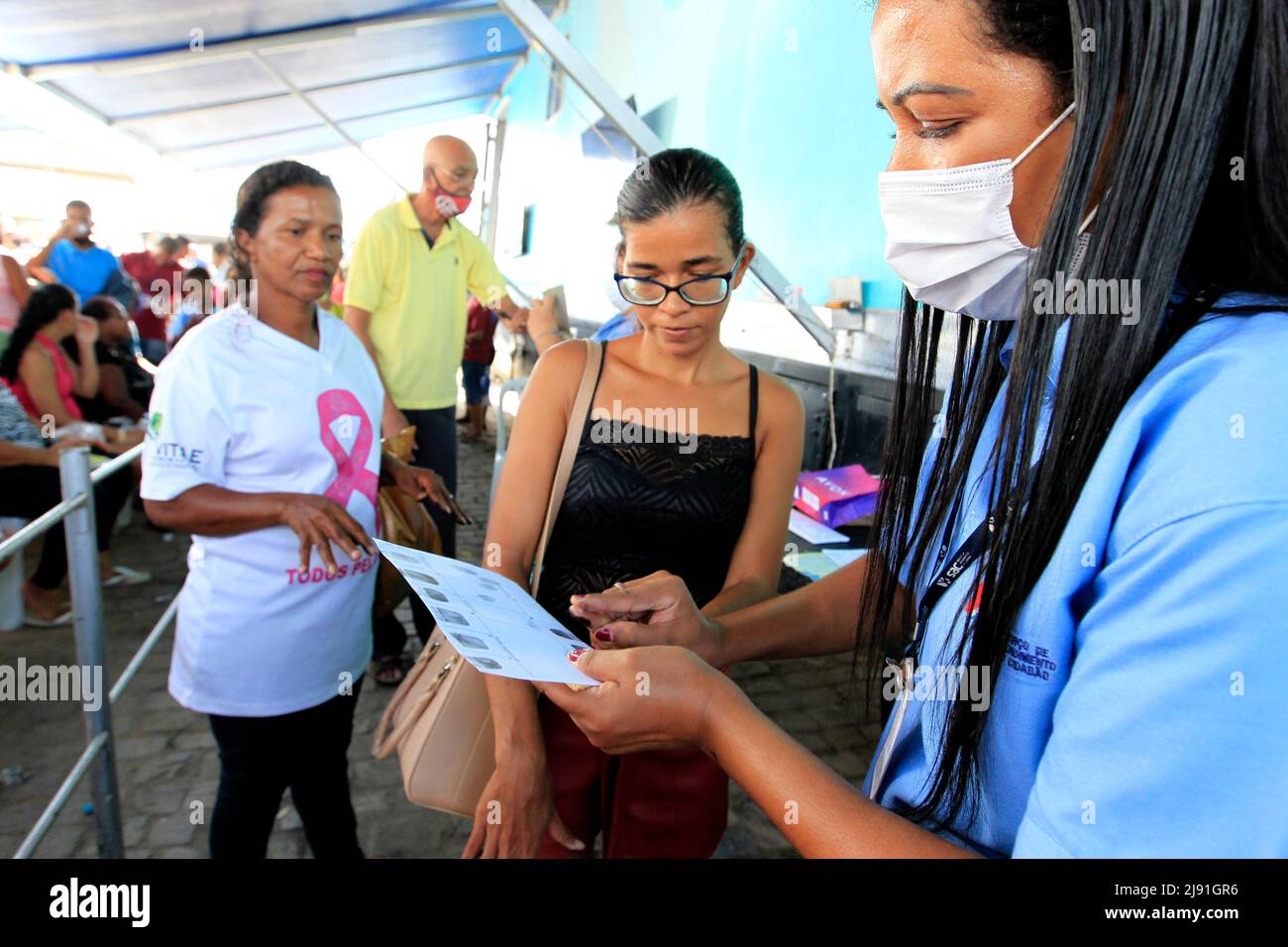 ibotirama, bahia, brazil - may 18, 2022: making identity cards for people during a public health program in the city of Ibotirama. Stock Photo