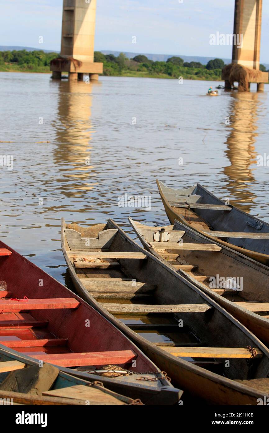 ibotirama, bahia, brazil - may 18, 2022: fishing canoes along the Sao Francisco river in the city of Ibotirama, in western Bahia. Stock Photo