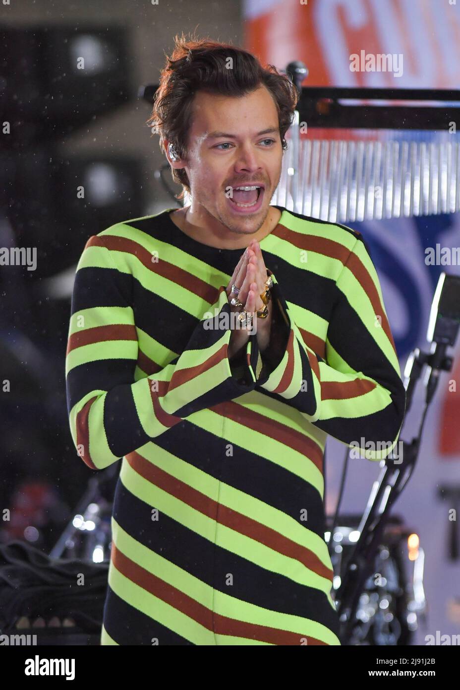 harry-styles-singer-hi-res-stock-photography-and-images-alamy