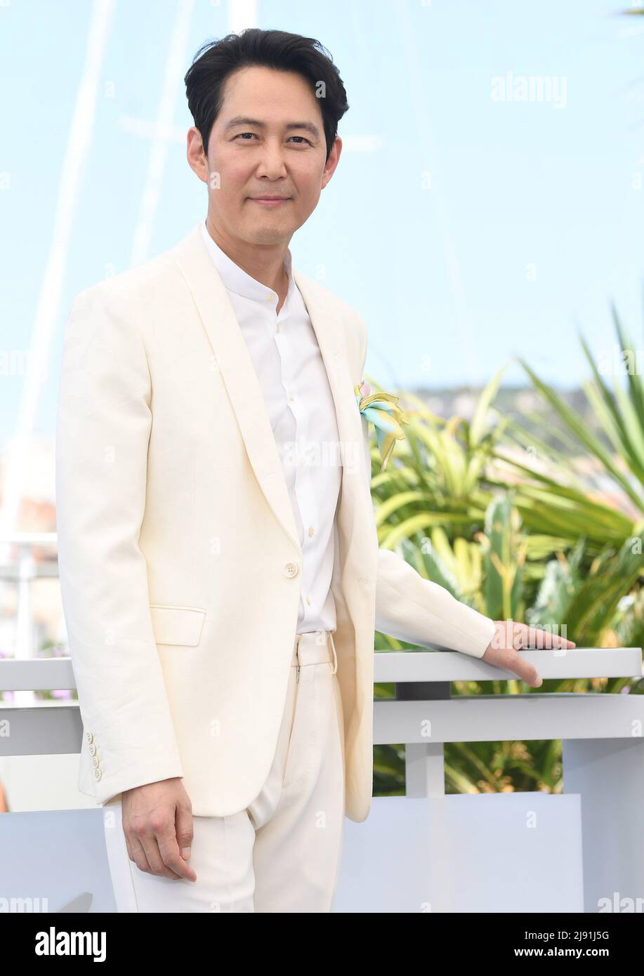 Cannes, France. 19th May, 2022. South Korean actor Lee Jung-Jae attends the photo call for The Hunt at Palais des Festivals at the 75th Cannes Film Festival, France on Thursday, May 19, 2022. Photo by Rune Hellestad/ Credit: UPI/Alamy Live News Stock Photo