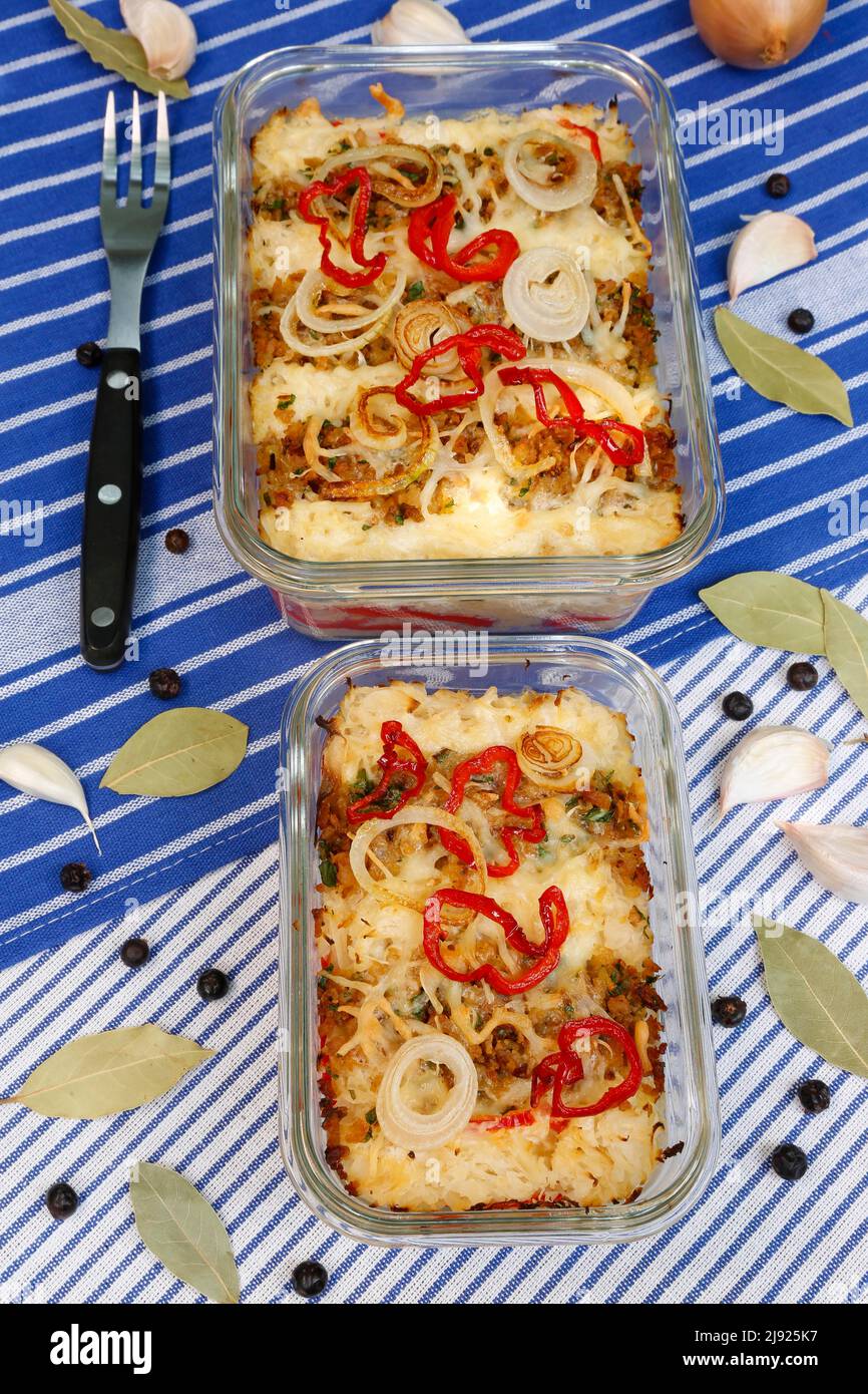 Swabian cuisine, Filderkraut with soy mince, casserole, from the oven, baked, topped with grated