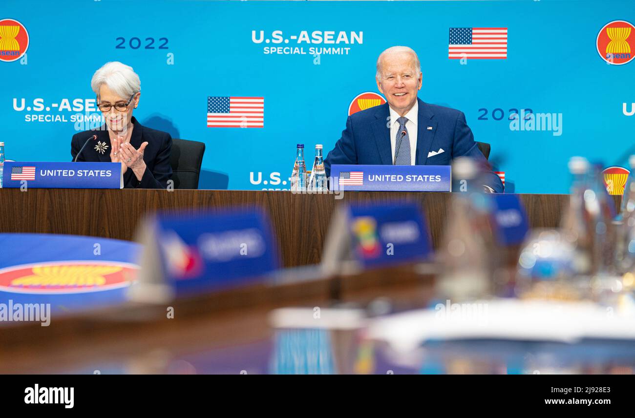 Washington, United States of America. 13 May, 2022. U.S President Joe Biden, and Deputy Secretary of State Wendy Sherman, left, during the opening session of the U.S. - ASEAN Special Summit at the Department of State, May 13, 2022 in Washington, D.C.  Credit: Freddie Everett/U.S. State Department/Alamy Live News Stock Photo