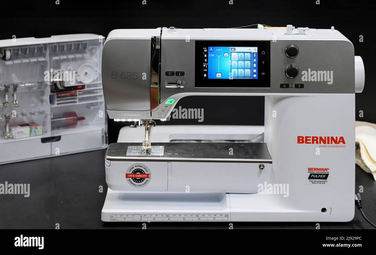 Bernina B535 sewing machine Stock Photo Alamy