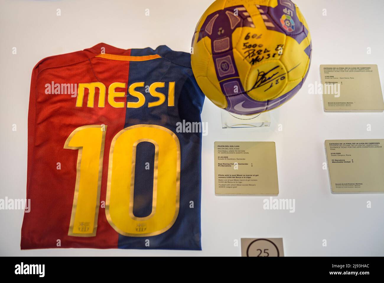 Lionel Messi Signed Framed Nike FC Barcelona Soccer Jersey BAS LOA