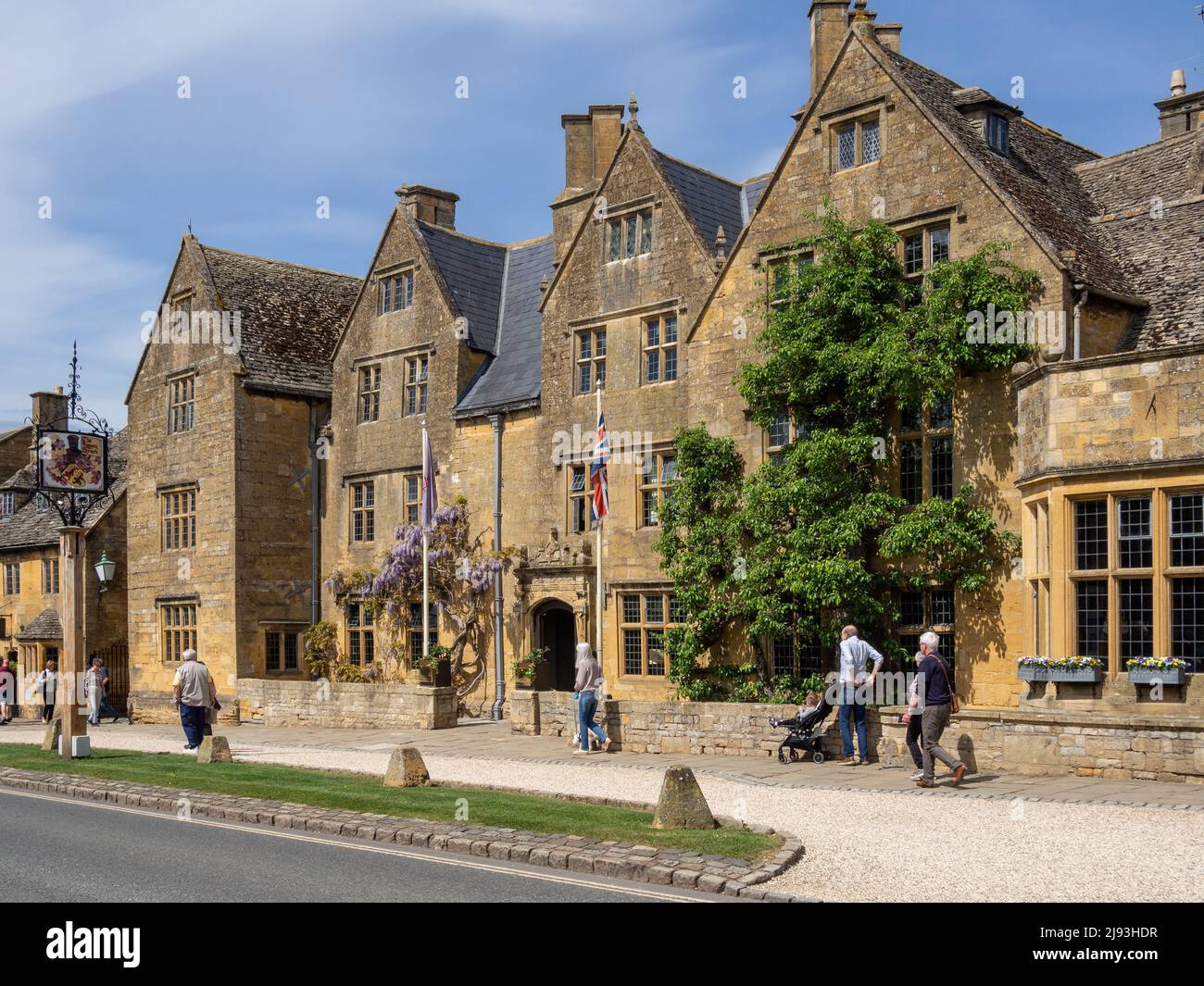 Exterior of the Lygon Arms, a four star luxury hotel in the town of Broadway, Cotswolds, Worcestershire, UK Stock Photo