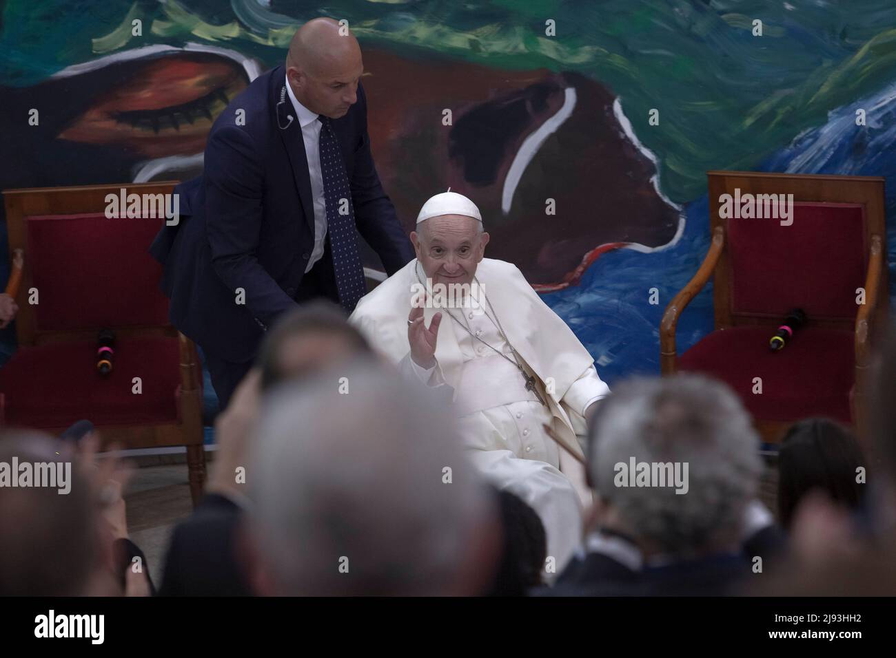 Rome, Italy. 19 May 2022. Pope Francis arrives for the launch of the 'Scholas Occurrentes', international educational movement at the Pontifical Urbaniana University. Credit: Maria Grazia Picciarella/Alamy Live News Stock Photo