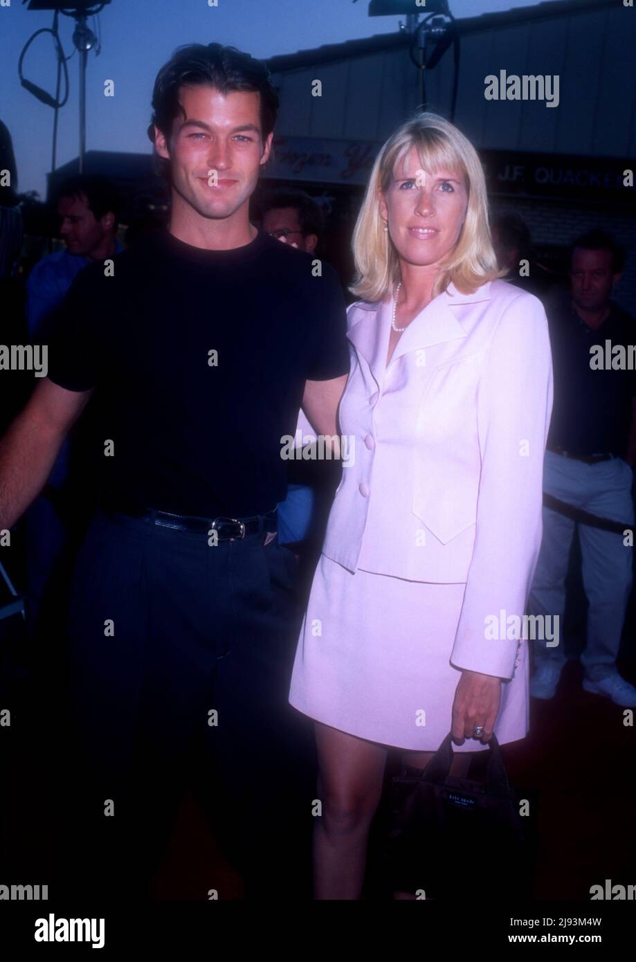 Los Angeles, California, USA 28th May 1996 Actor Zen Gesner and wife ...