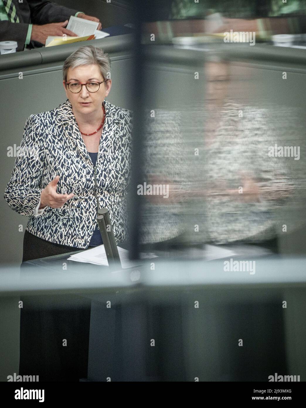 20 May 2022, Berlin: Klara Geywitz (SPD), Federal Minister for Building and Housing speaks during the debate in the plenary hall in the Bundestag. Among other things, the parliament deals with the building efficiency promotion. Photo: Michael Kappeler/dpa Stock Photo
