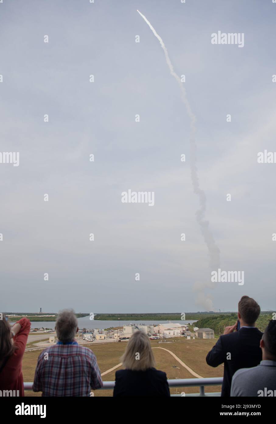 Cape Canaveral, United States of America. 19 May, 2022. NASA Deputy Administrator Pam Melroy, center, watches the United Launch Alliance Atlas V rocket carrying the Boeing CST-100 Starliner spacecraft lift off from Space Launch Complex 41, May 19, 2022 in Cape Canaveral, Florida. The successful Orbital Flight Test-2 is the second un-crewed flight test and will dock to the International Space Station. Credit: Joel Kowsky/NASA/Alamy Live News Stock Photo