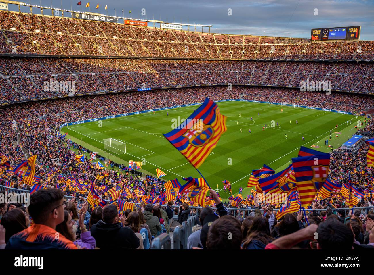 festive-mood-at-camp-nou-stadium-sold-out-with-91-648-spectators-the