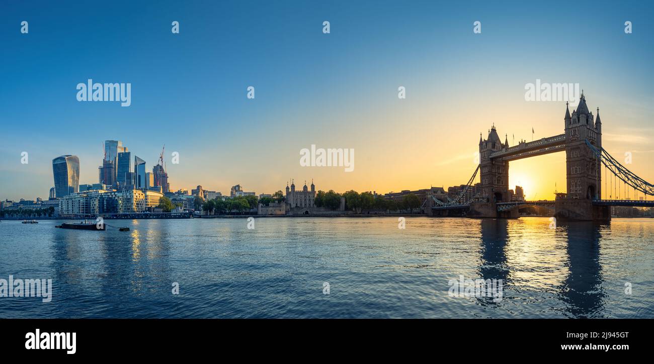the famous tower bridge of london during sunrise Stock Photo