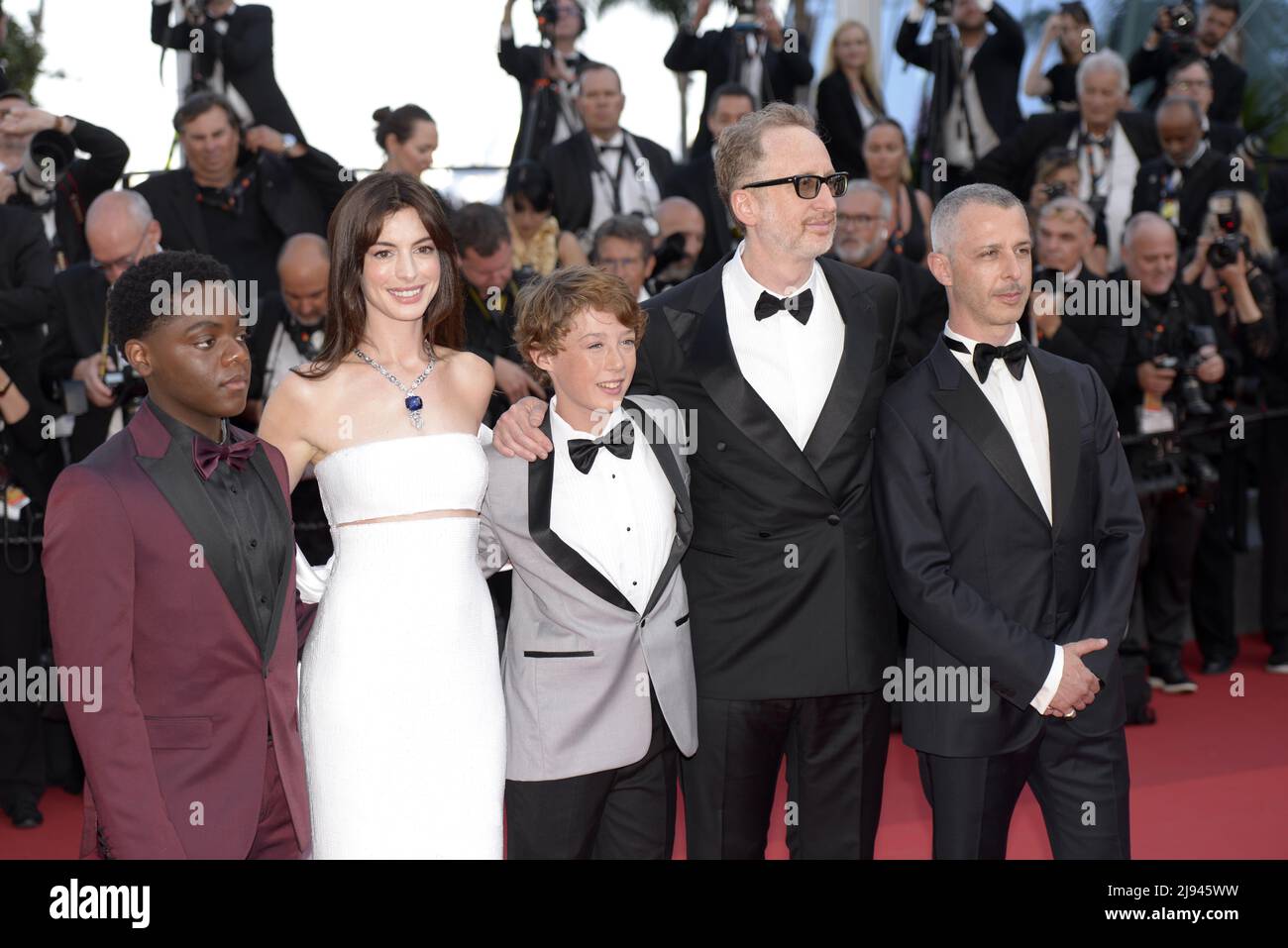 Anne Hathaway and Julia Roberts attends the 75th Cannes Film Festival