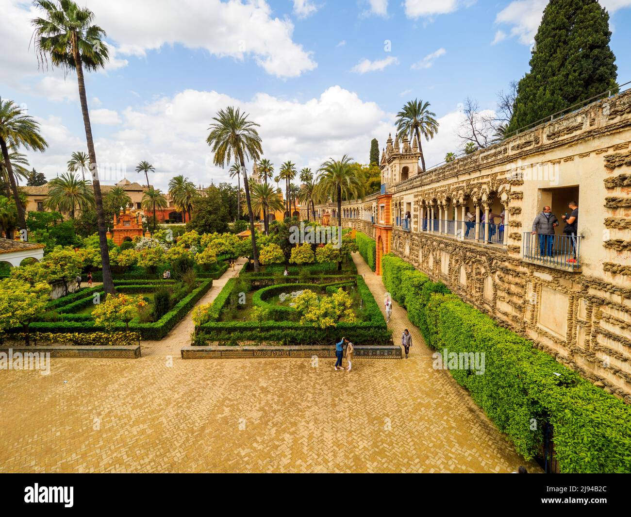 Gardens and Galeria del Grutesco (Grotesque Gallery) - Real Alcazar ...