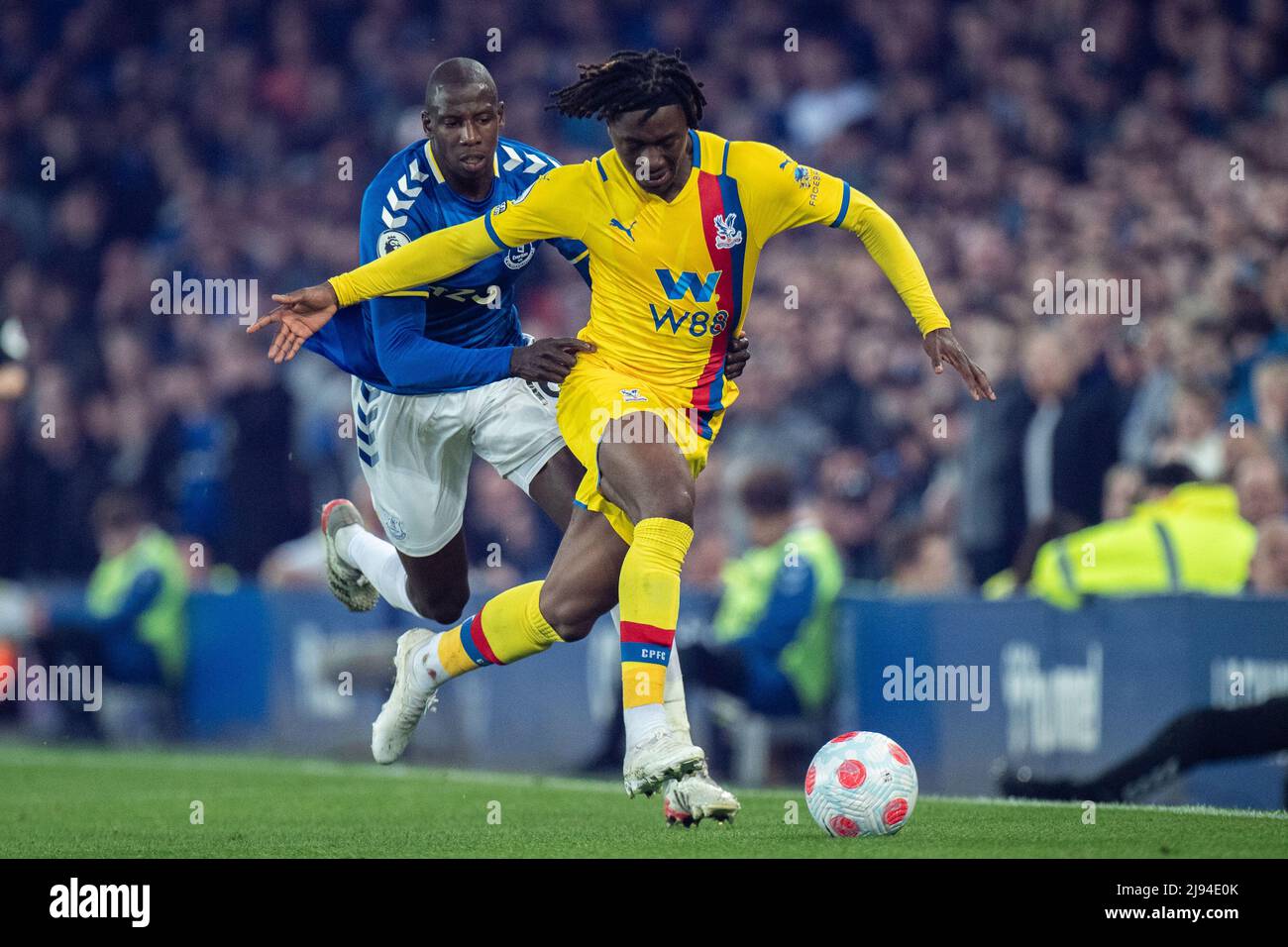 LIVERPOOL, ENGLAND - MAY 19: Eberechi Eze and Abdoulaye Doucoure during the Premier League match between Everton and Crystal Palace at Goodison Park on May 19, 2022 in Liverpool, United Kingdom. (Photo by Sebastian Frej) Stock Photo