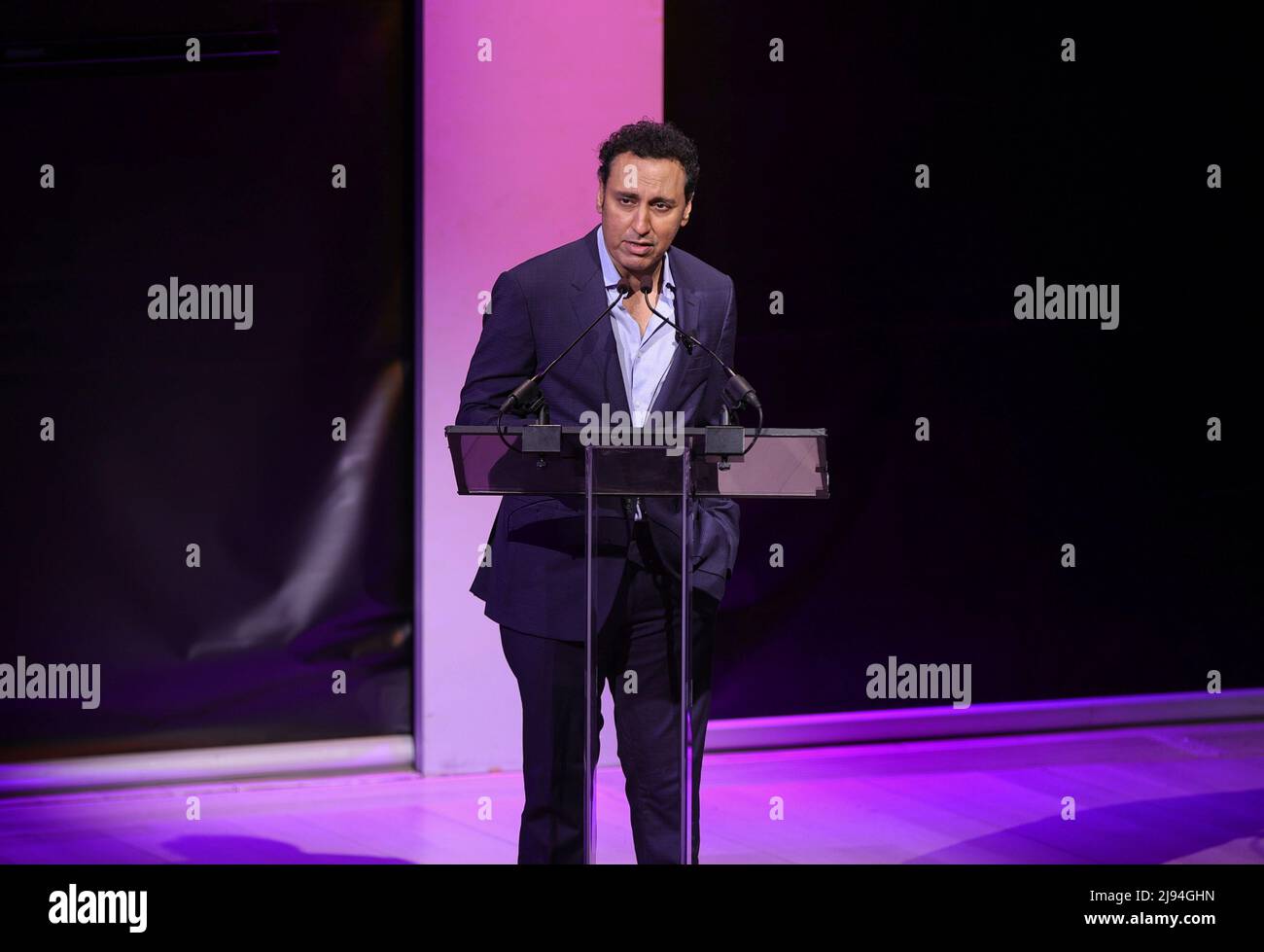 The Times Center, New York, USA, May 11, 2022 - Aasif Mandvi During the Frankie Climate Impact Awards at The Times Center in New York City. Dont Choose Extinction a UNDP Event Photo: Giada Papini Rampelotto/EuropaNewswire PHOTO CREDIT MANDATORY. Stock Photo