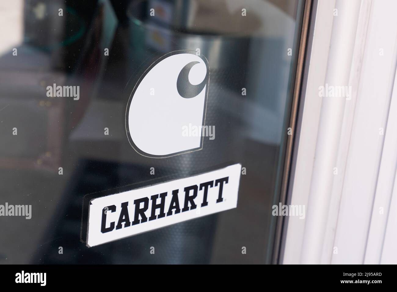 Carhartt hi-res stock photography and images - Page 2 - Alamy