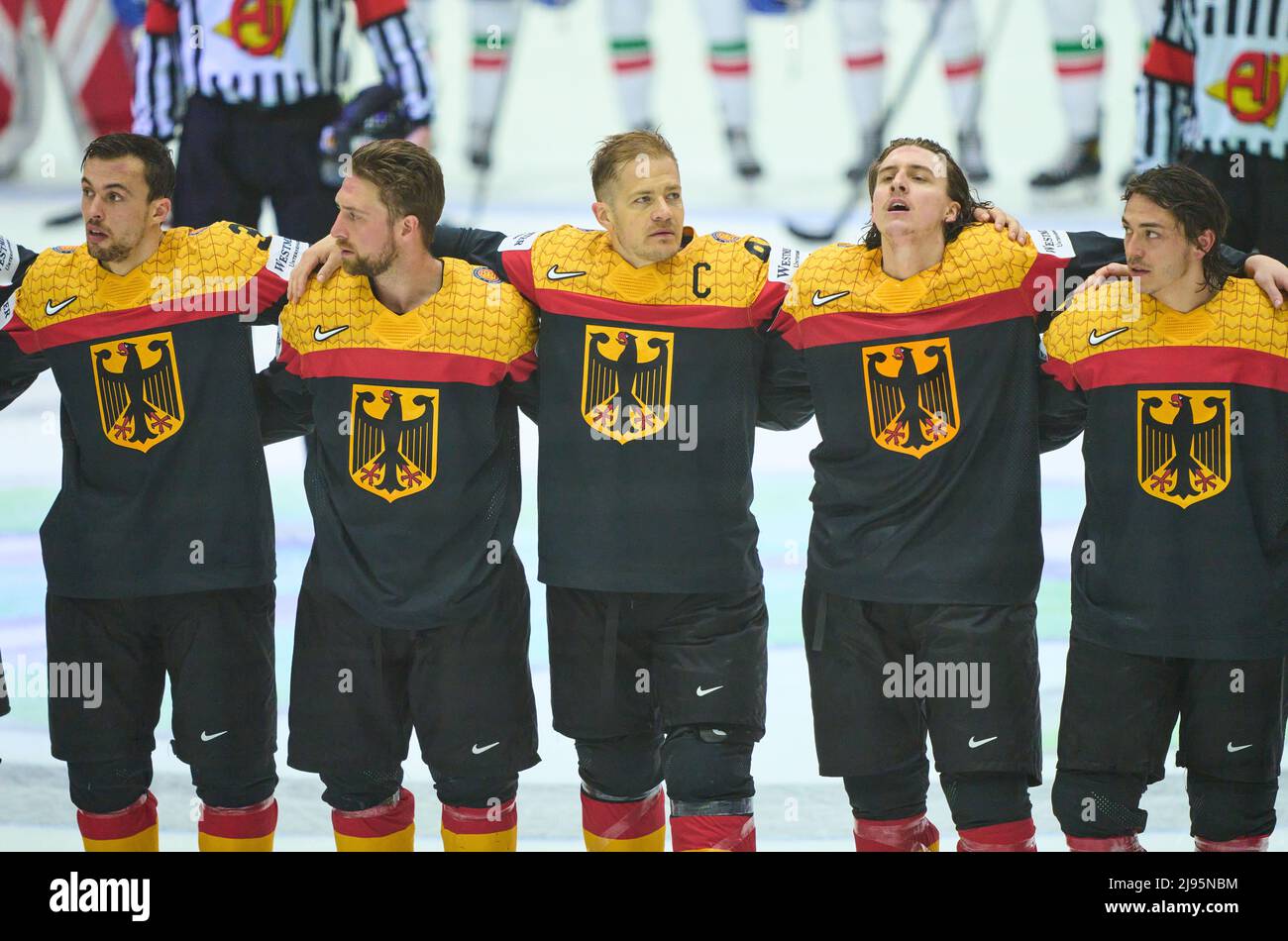 DEB team at anthem, Fabio Wagner Nr.38 of Germany Maximilian Kastner Nr.7 of Germany  Moritz Müller, Mueller Nr.91 of Germany Leon Gawanke Nr.9 of Germany Daniel Fischbuch Nr.77 of Germany  in the match GERMANY - ITALY 9-4 of the IIHF ICE HOCKEY WORLD CHAMPIONSHIP Group B  in Helsinki, Finland, May 20, 2022,  Season 2021/2022 © Peter Schatz / Alamy Live News Stock Photo